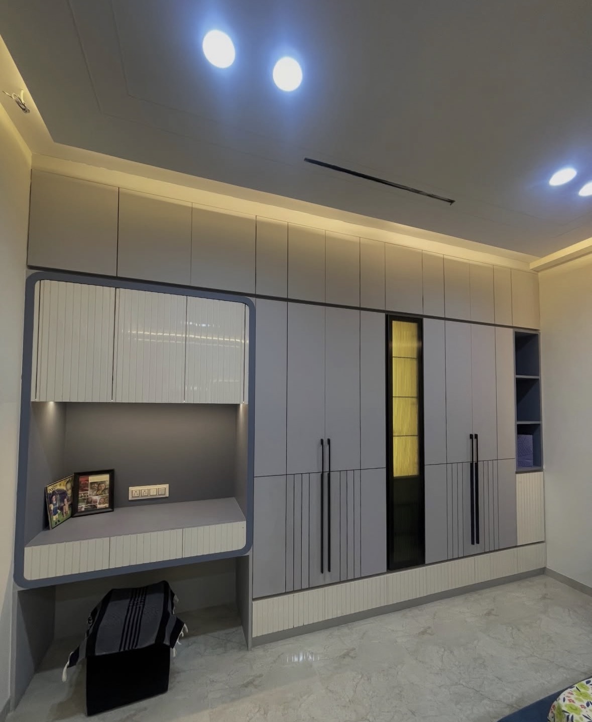 Custom Wardrobes